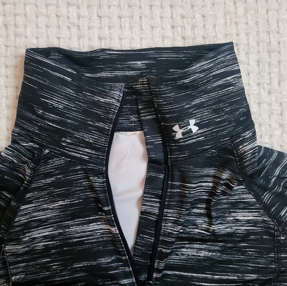 Longsleeve Workout Top - Picture 3 of 6